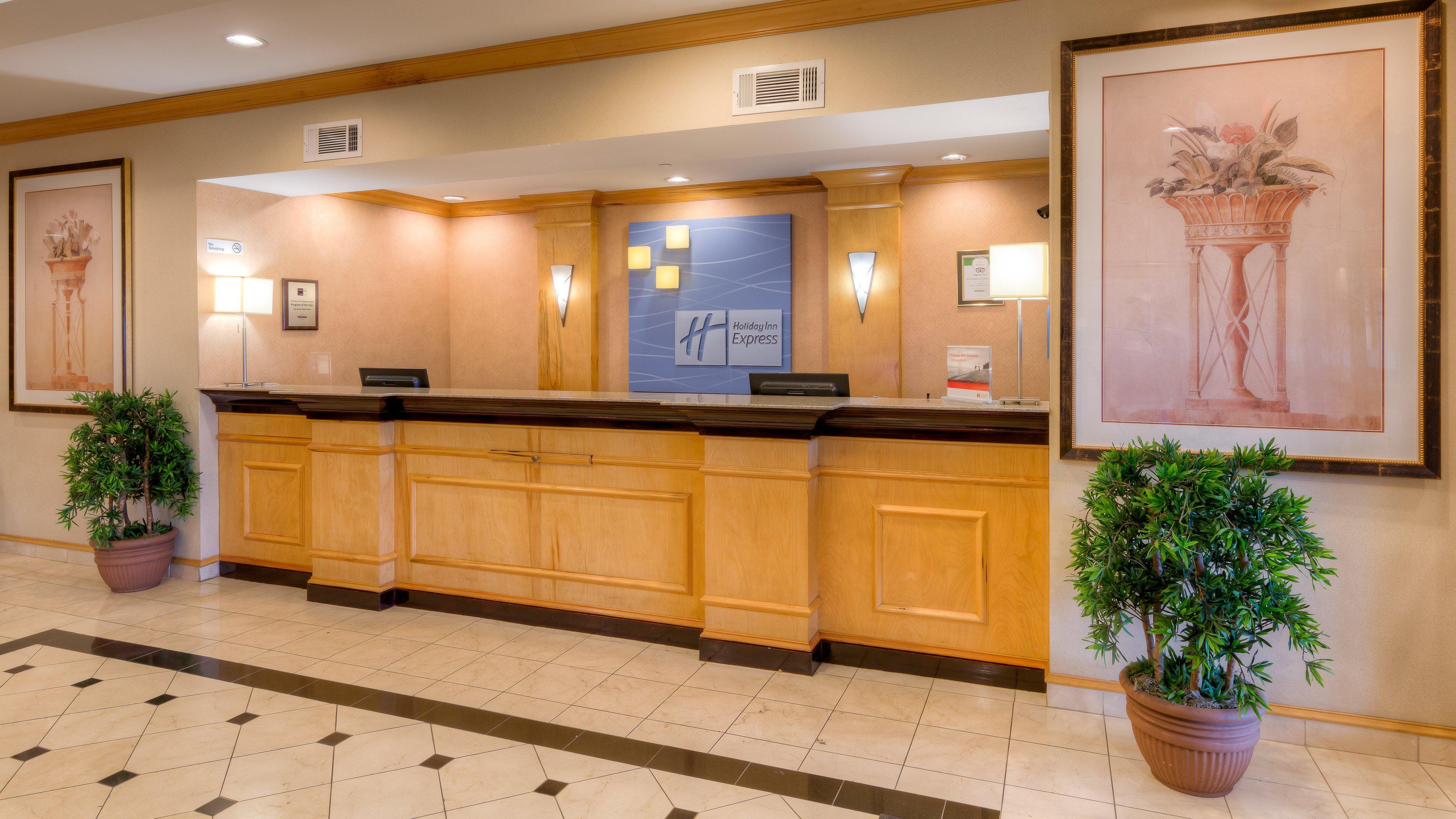 Holiday Inn Express Hotel & Suites Memphis Southwind By Ihg Eksteriør billede